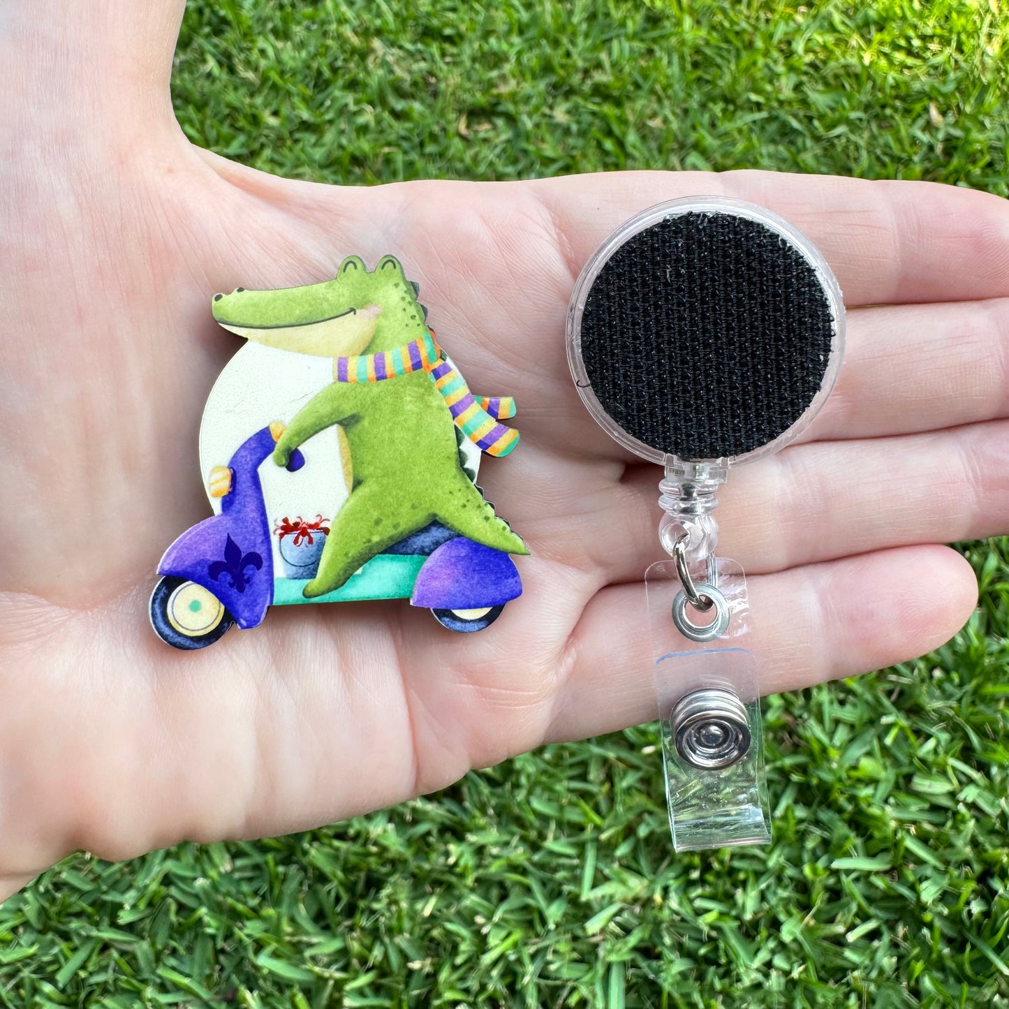 Mardi Alligator Moped Interchangeable Badge Button with Reel Option