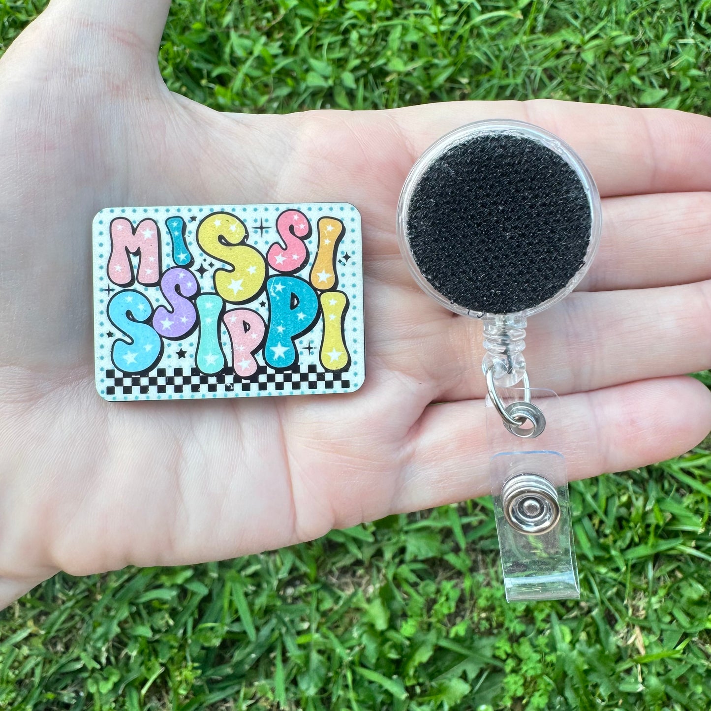 Mississippi Interchangeable Badge Button with Reel Option